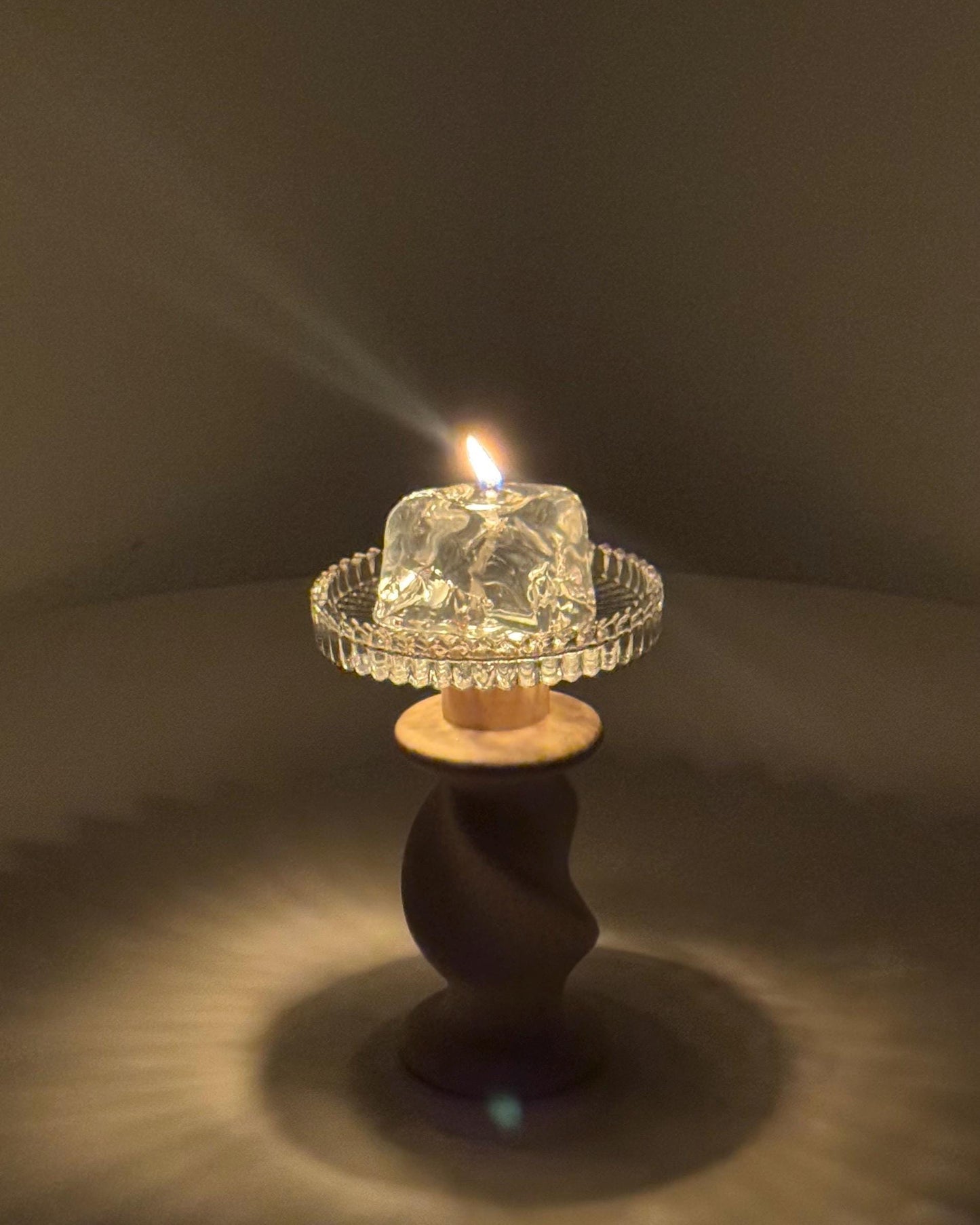 Ice Candle with Clear Candle Plate