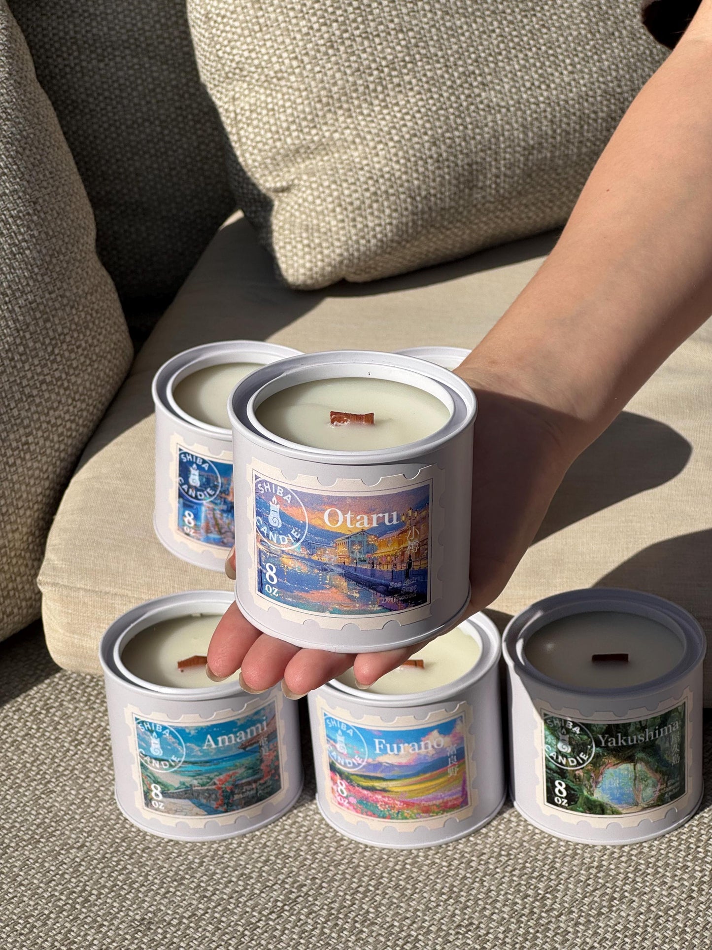 Shibuya | White Tea Cedar + Aloe Vera + Musk |Vegan Scented Candles with Hand Drawing Image | Japan Trip Series | Wood Wick | ASMR Candle